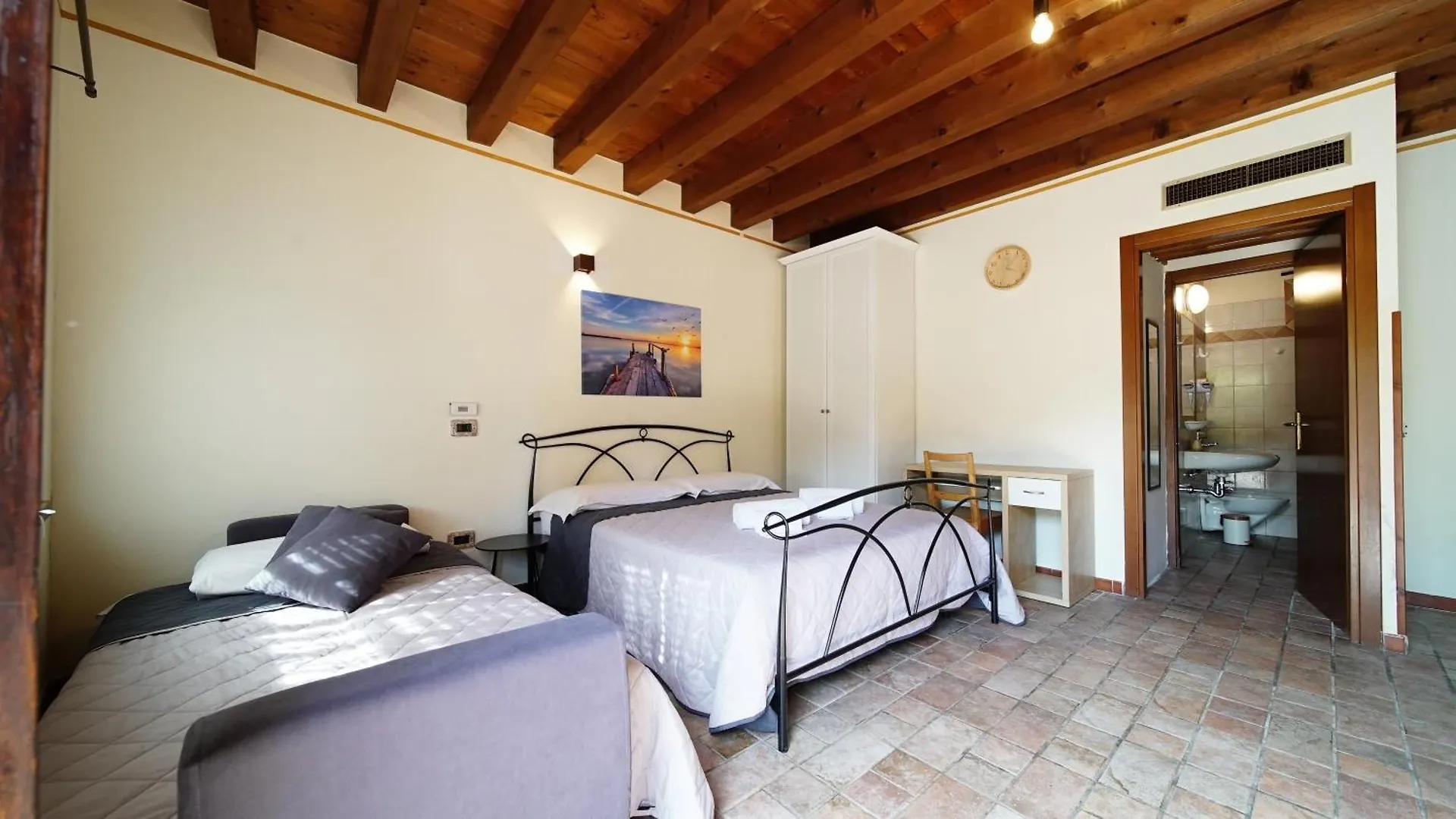 Apartamento Mea On The Lake Cavalcaselle Itália